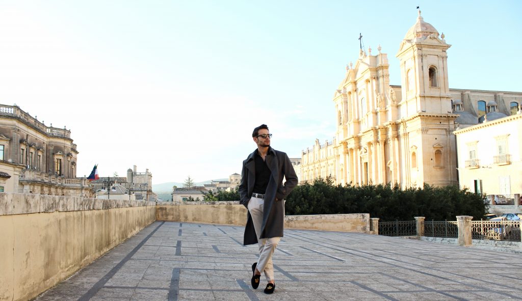 CORRADO FIRERA, OUTFIT BUSINESS CHIC, SMART, ELEGANT
