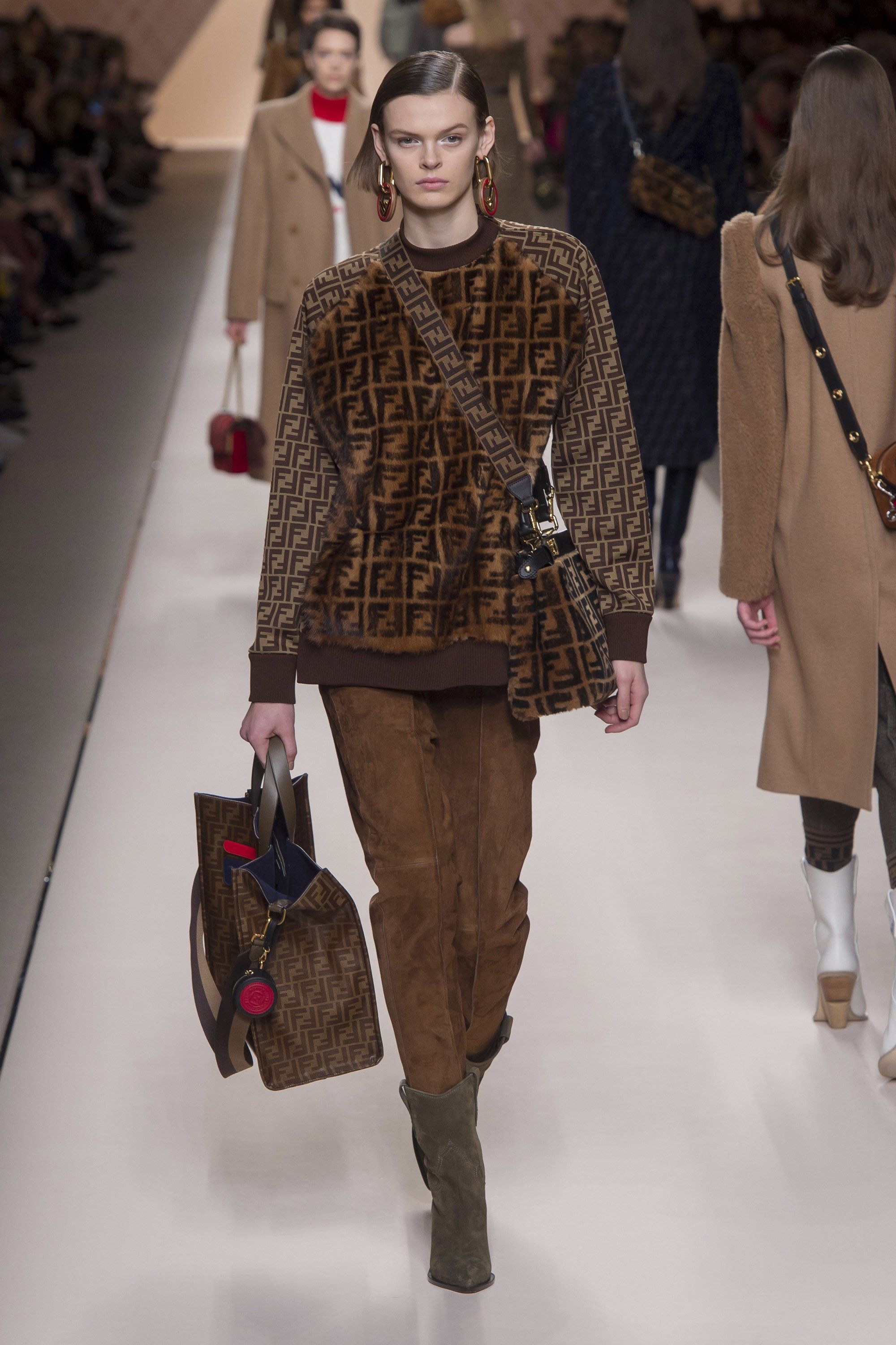 fendi, winter 2018/2019, fashion trends autumn winter 2018 2019